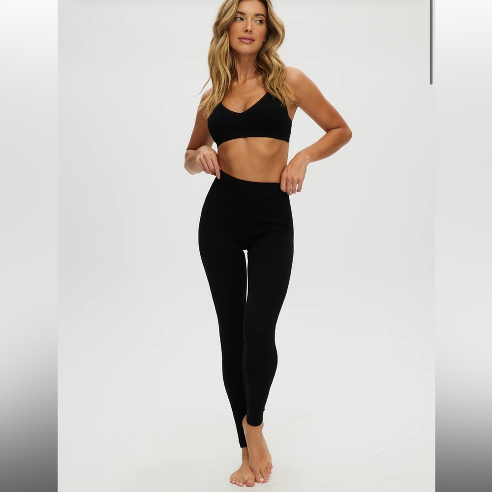 Black Bamboo seamless ribbed leggings size: M/L